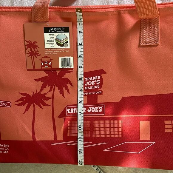 Trader Joe’s Insulated Grocery Bag Limited Edition 8 Gallon Peach Orange - Picture 7 of 11